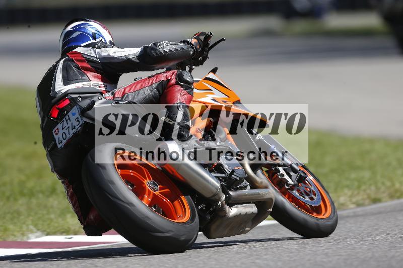 Archiv-2025/48 25.08.2025 Cornu Master School ADR/rot-rouge/119